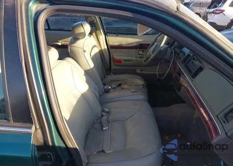 2000 Mercury Grand Marquis Ls z USA, uszkodzony, nr VIN 2MEFM75W7YX675411